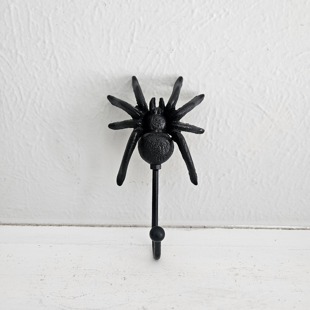 Cast Iron Tarantula Spider Wall Hook - Picture 2 of 7